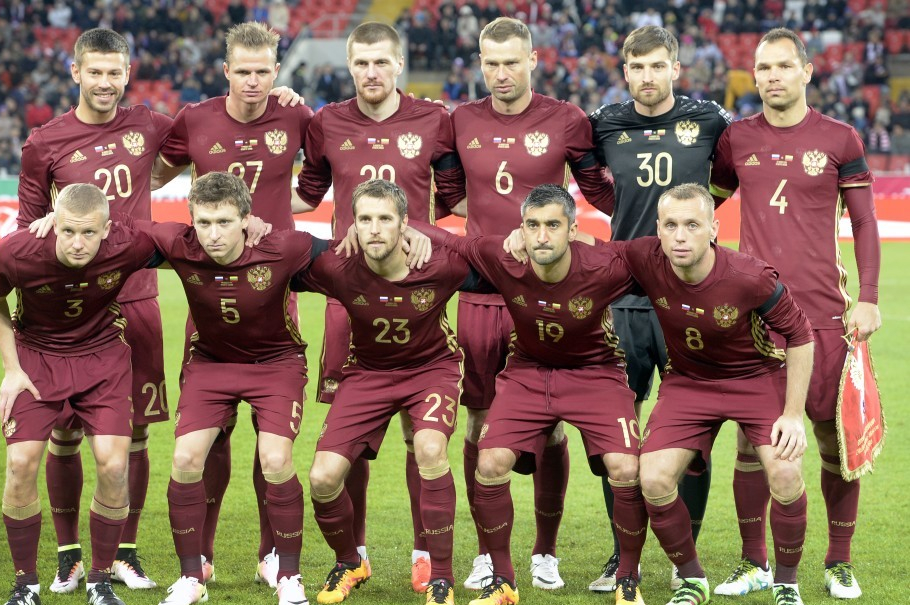 英格兰横扫马赛，库尔图瓦扛起全队