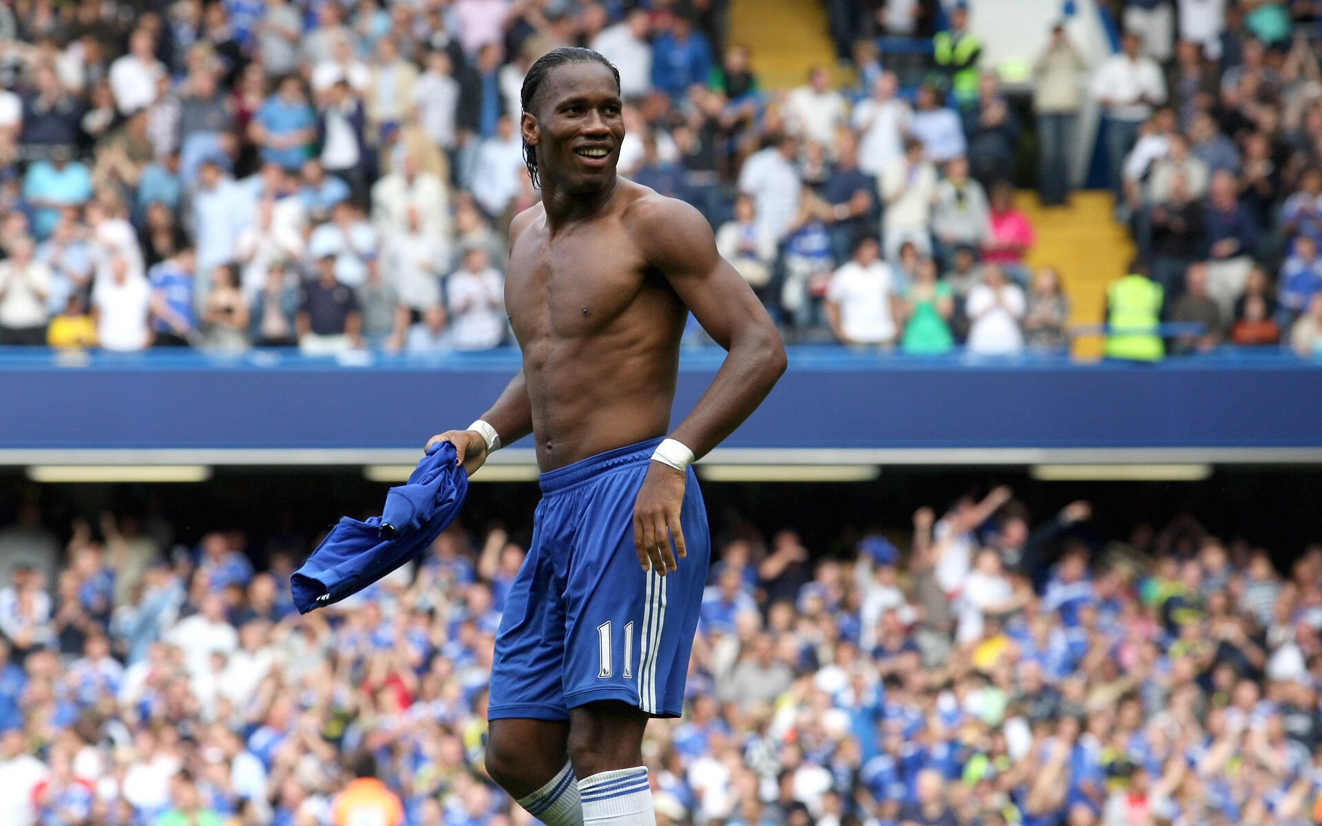 篮网全面压制北京队，拉梅洛点燃赛场，当篮球成为流动的火焰