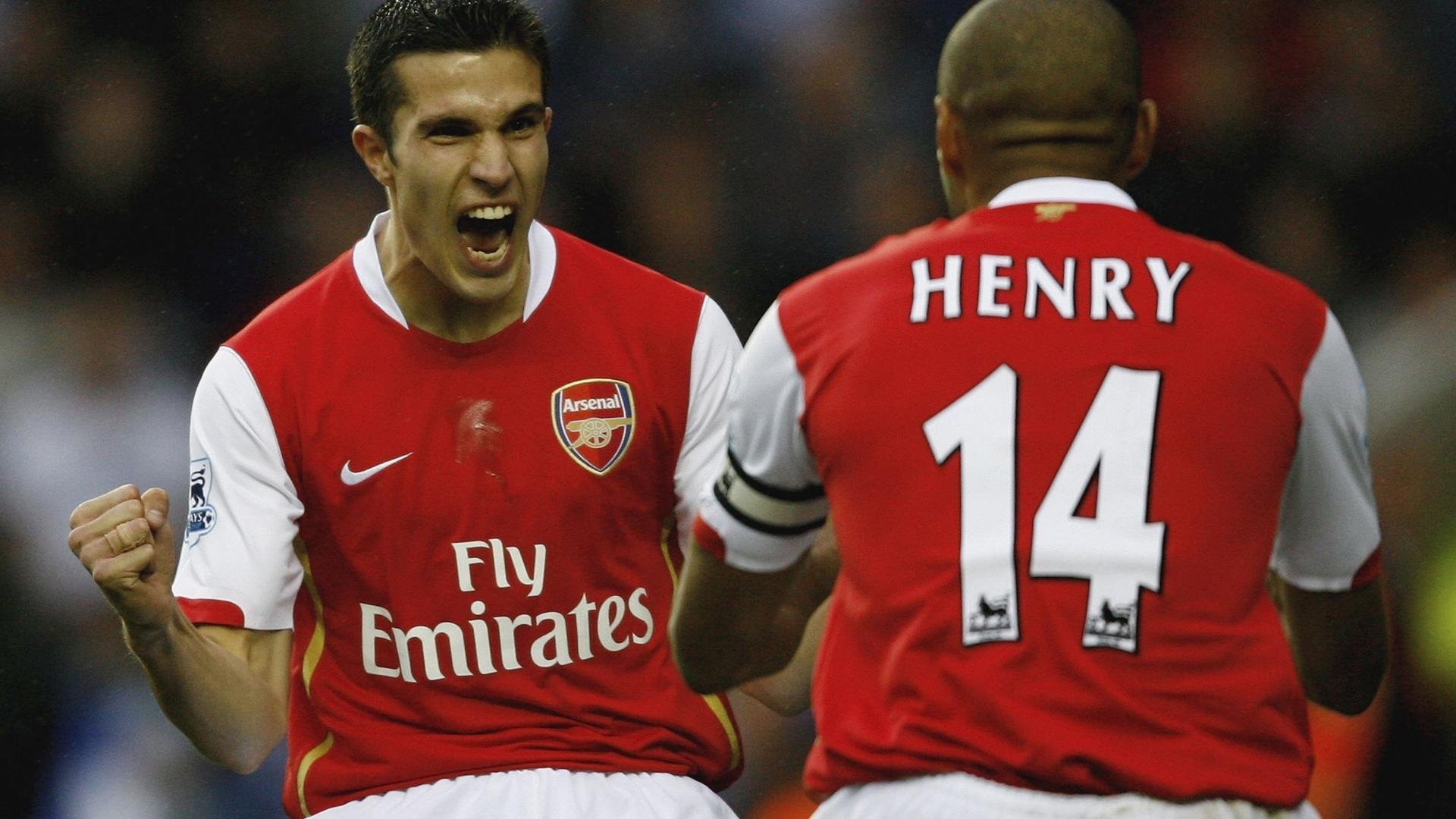 姆巴佩点燃赛场,当秘鲁对阵佛罗伦萨,足球如何跨越时空的边界?