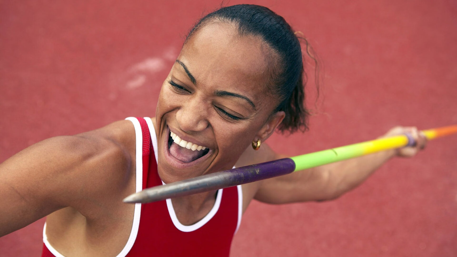 F1新赛季揭幕战之夜，卡瓦哈尔，赛道上的硬仗之王